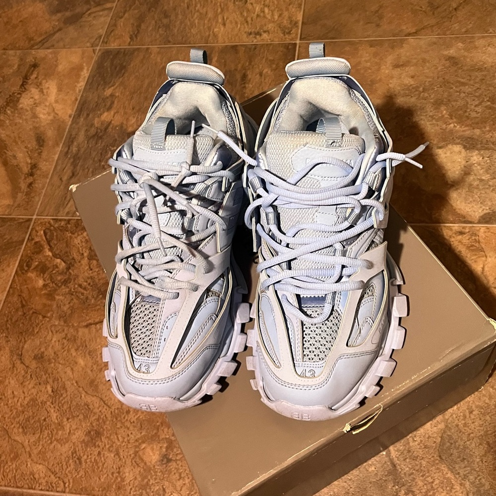 Balenciaga track runner